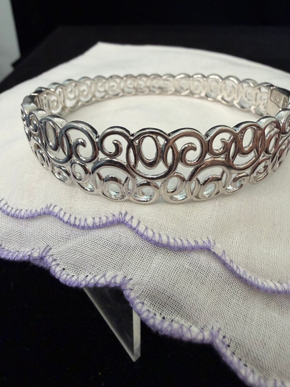 Vintage Sterling Silver Openwork Hinged Bangle Bracelet 26 Grams XRF Tested